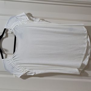 [NWOT] SIMPLY VERA Vera Wang Cream Off White Stretchy Top Shirt Size S